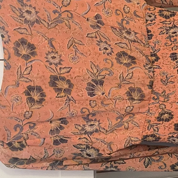 Fancy long sleeve dress - Picture 2 of 3